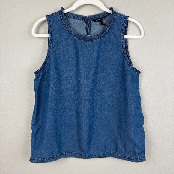 Banana Republic Sleeveless Fringe Trim Chambray Top - Size Medium Petite - Picture 1 of 5